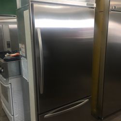 36” in wide 82 height kitchen aid frige use like new perfect working condition
