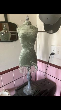 $80, Vintage style Jewelry Holder