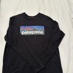  Black Patagonia Long Sleeve - XL  