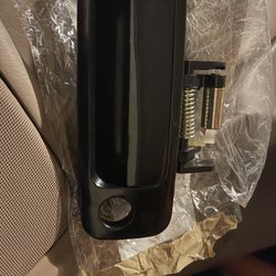 97-01 Toyota Camry Door Handle (Driver Side)