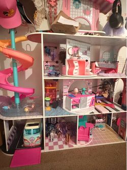 lol doll house