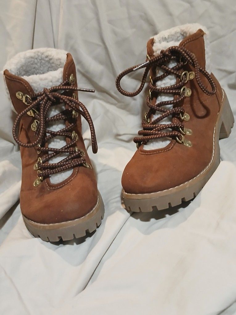 Womens St. Johns Bay Boots 