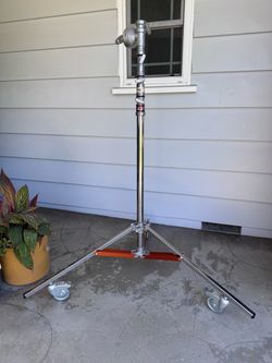 Matthews Medium Overhead Roller Stand