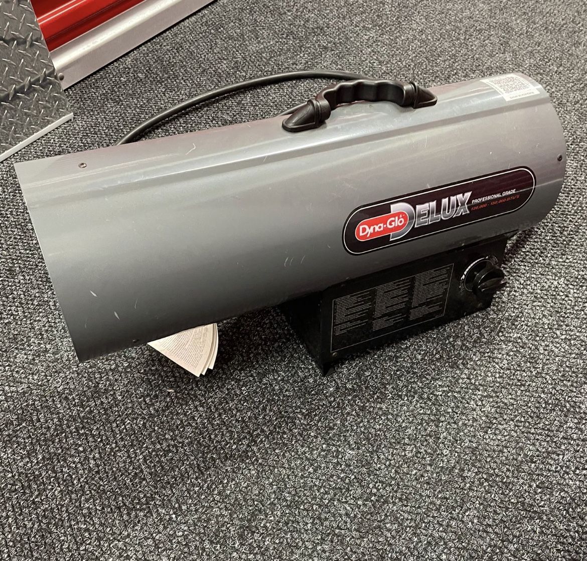 Dyna-Glo Delux 120K - 150K BTU LP Forced Air Heater