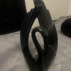 🪲🪲🪲 Haeger Swan Sculpture 