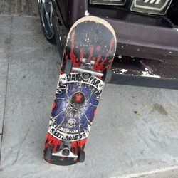 Luxury Skull Skate Board 