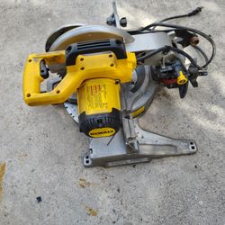 DEWALT CHOP SAW NEVER USED 