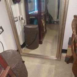 30x42 Is antique Mirror Selling for $40