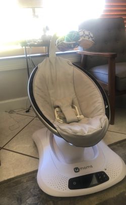 4 moms baby swing with infant insert