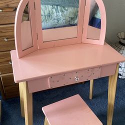 Little girls makeup table w/tri-fold mirror & stool