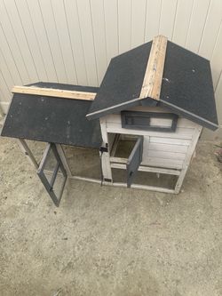 Chicken coop $100