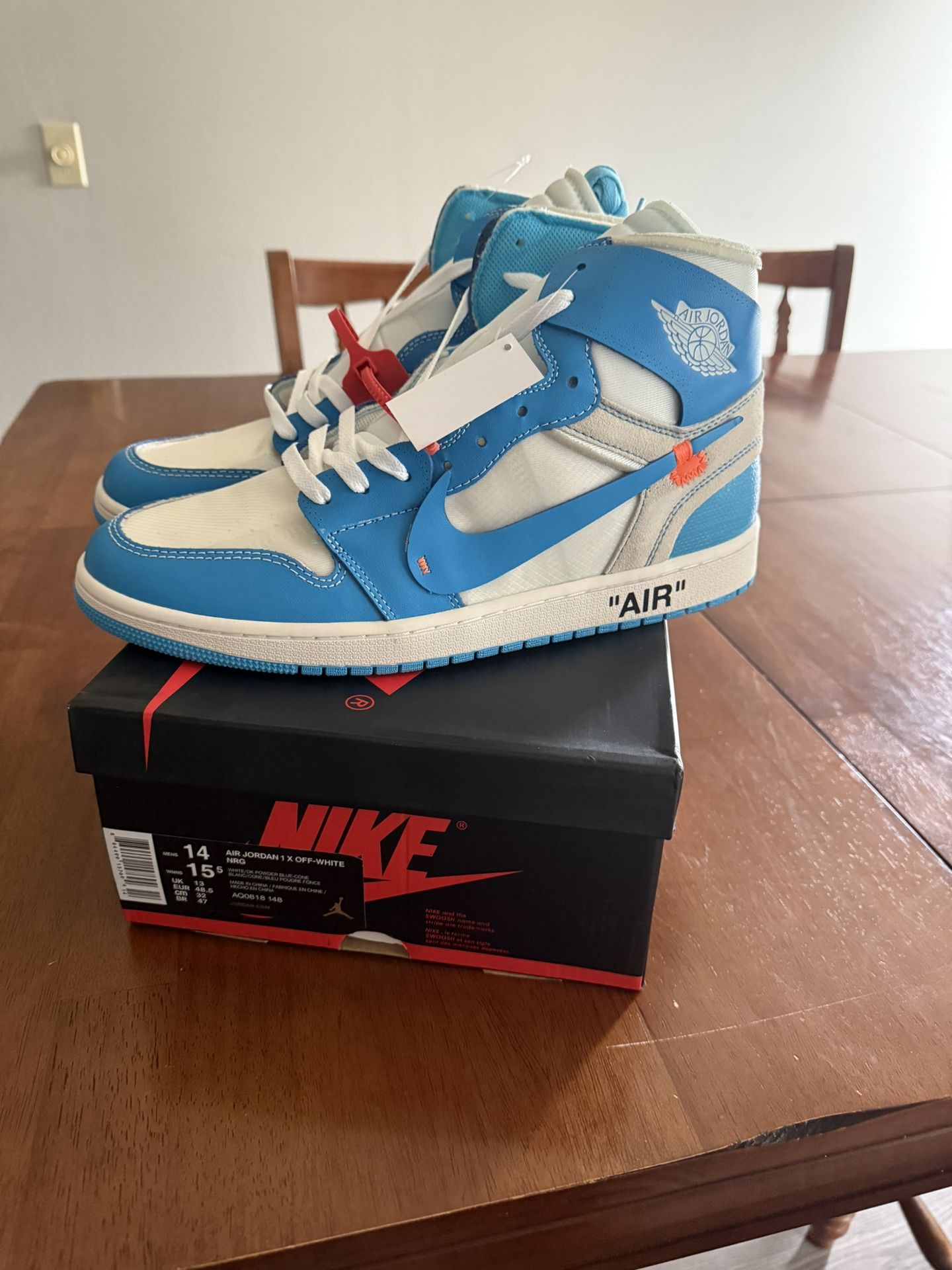 Jordan 1 High Off-White UNC