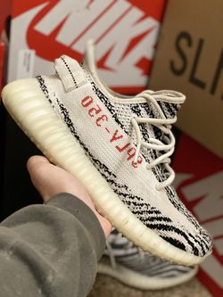 Yeezy 350 Zebra