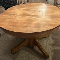 Antique Oak Oval Dining Table & 6 Oak Parlor Chairs