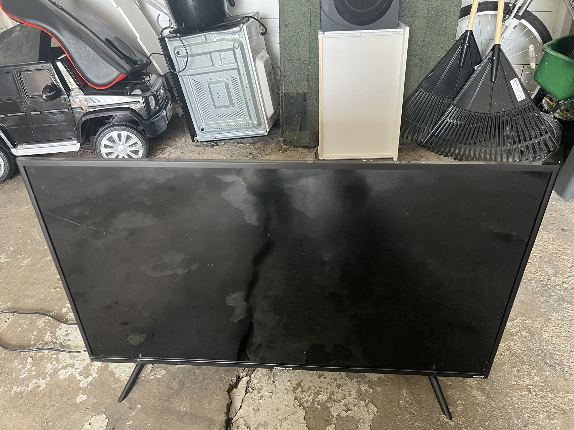 45” Roku Flatscreen Tv Smart Tv