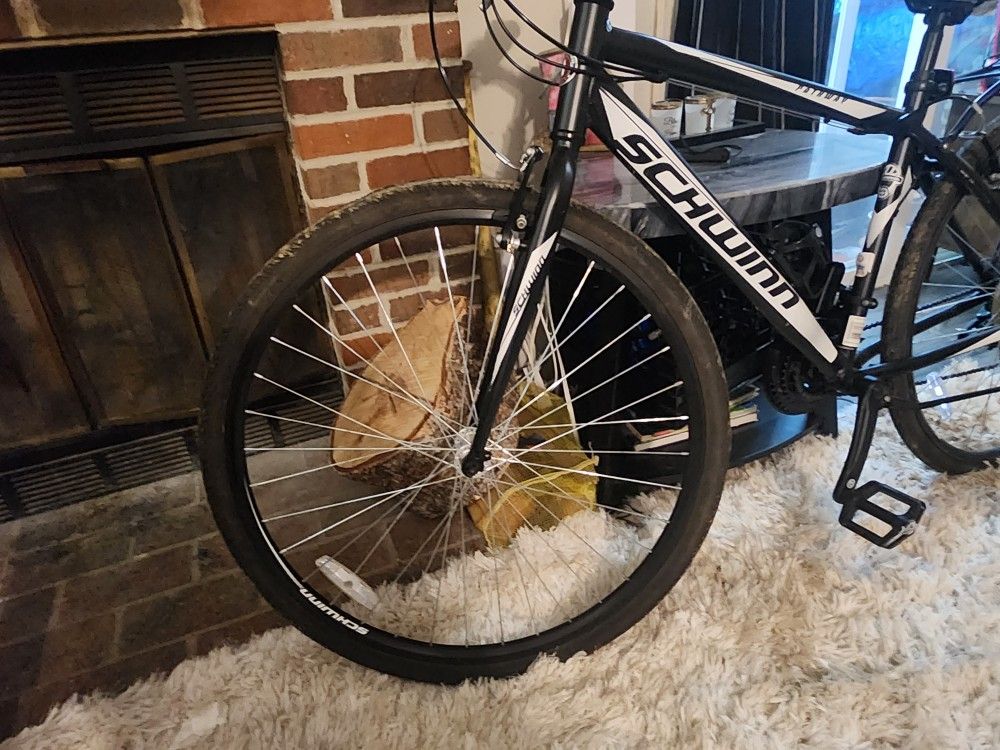 Schwinn Pathway Bicycle