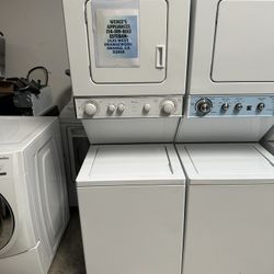 24 Inches Wide Whirlpool Stackable Gas 