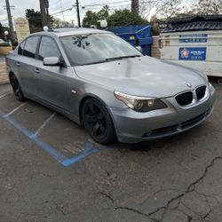 2004 BMW 525i