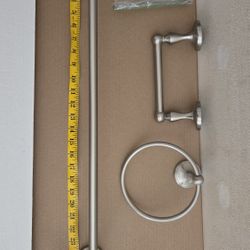 Moen Brushed Nickel paper holder towel bar towel ring, bathroom set