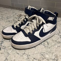 Nike Dunks Boys 5Y