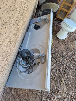 Bathroom counter tops
