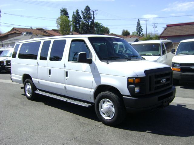 2009 Ford E-350