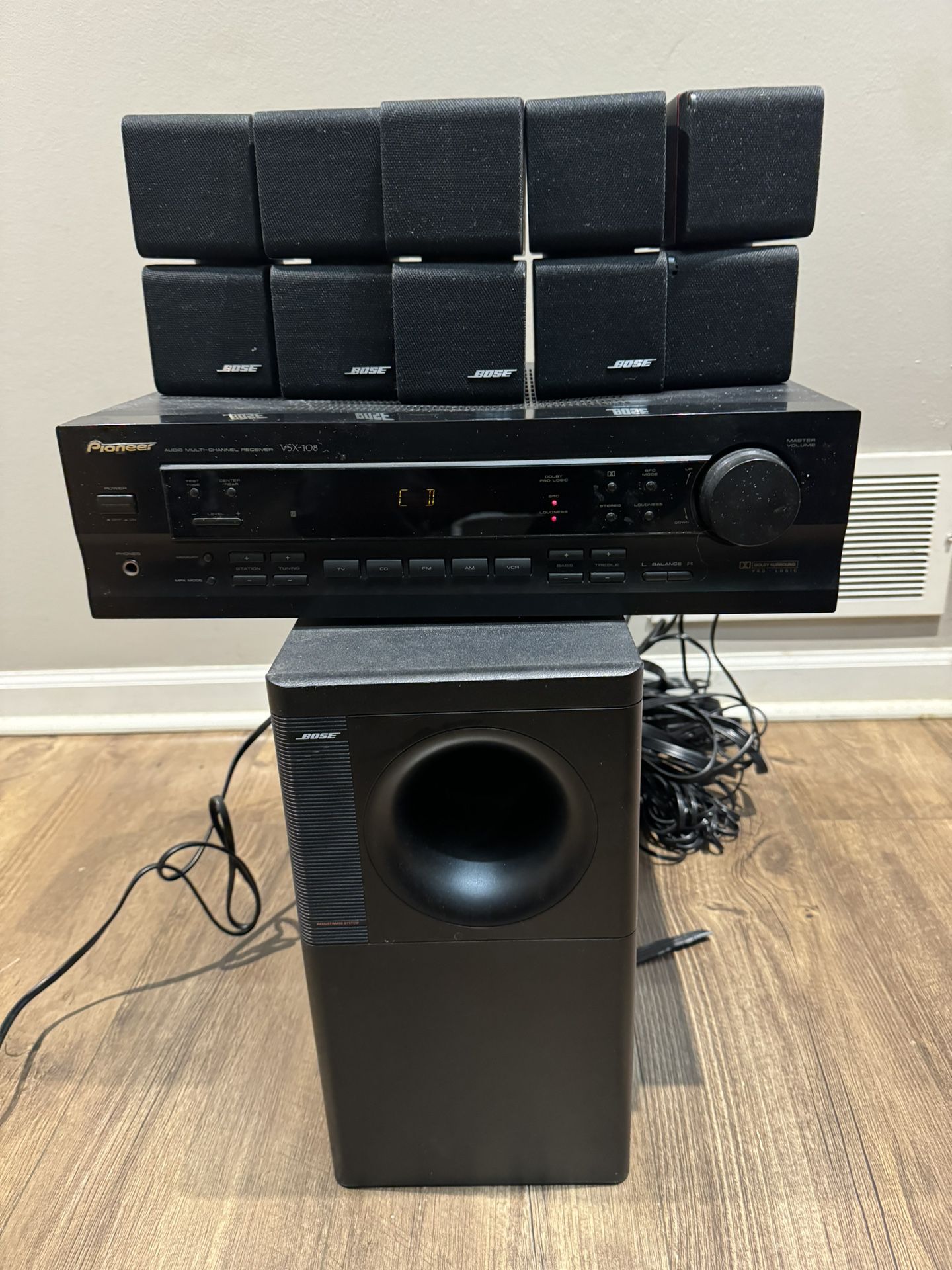 Bose Acoustimass 10 Home Theater Speaker System