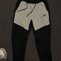 Nike Tech Sweats 