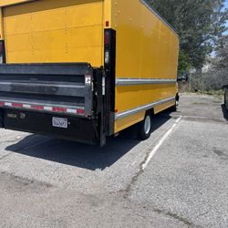 2014 GMC SAVANA G 3500 2 Owners