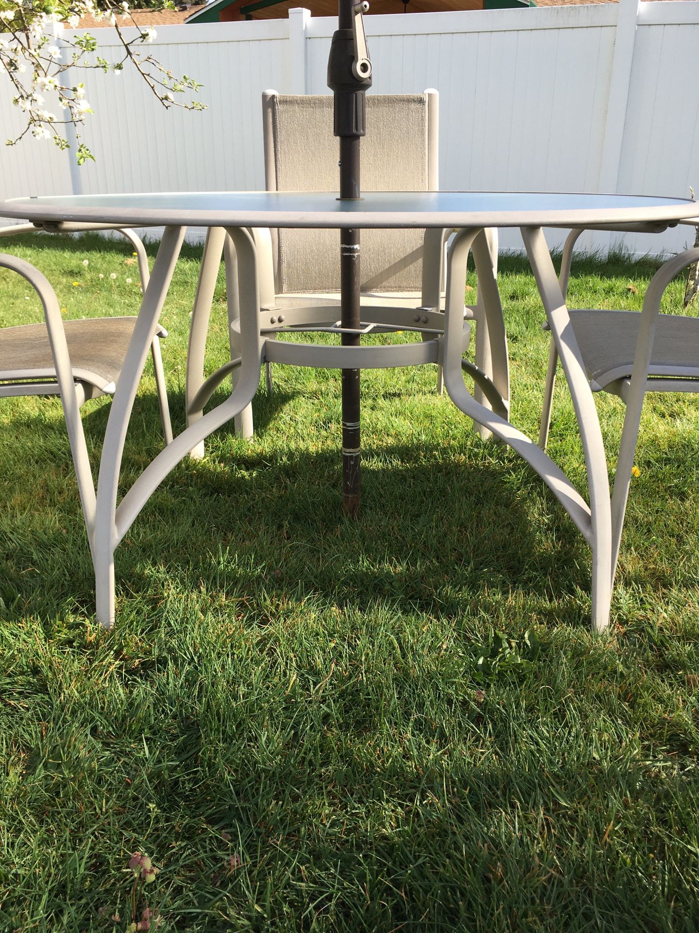 Beautiful Costco Patio Set! for Sale in Lacey, WA OfferUp