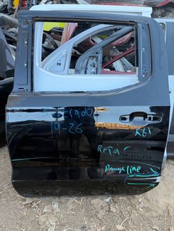 Rear door Chevy Silverado 2022
