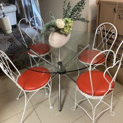 Dining Table 4 Chairs 