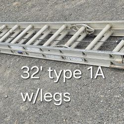 32 foot Werner aluminum ladder-type 1(250#)-w/legs