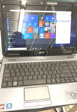 Acer aspire 5527 AMD X2 4gb. 320gb hard drive win 10