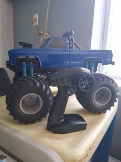 Super ClodBuster Gray Edition R/C Pick-Up Truck