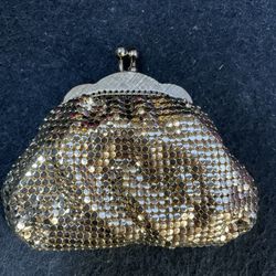 Vintage GLOMESH Gold Mesh Kiss Lock Coin Purse ~ Australia