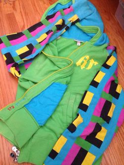 Kid robot limited zip up hoody