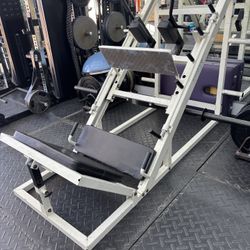 Leg Press - Gym Equipment 