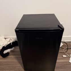 Mini Refrigerator 