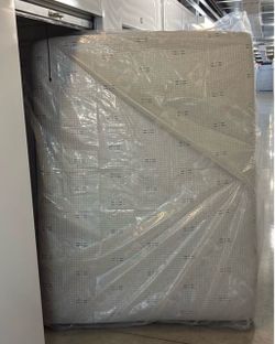 Memory foam Queen Mattress in Plastic Wrap