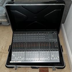 OnyX 24 4 Premium Analog Mixer w/ Perkins EQ