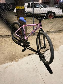 Throne Pink chad 29er (trades or cash offer)