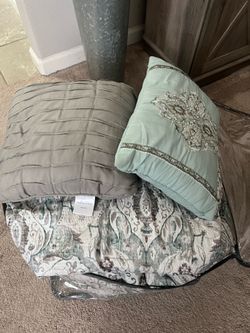 King Comforter with two decor pillows