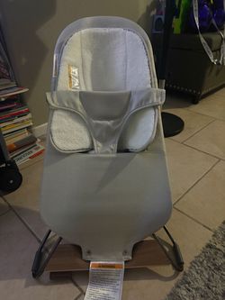 UPPAbaby Mirra baby bouncer
