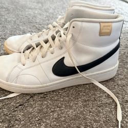 Men’s Size 11.5 Nike Court Royale 2 Mid