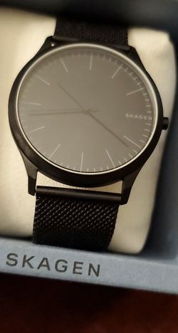 BRAND NEW SKAGEN WATCH