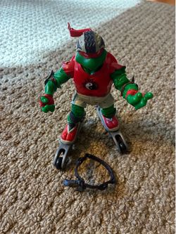 Skatin' Raphael action figure from the 2003 Playmates Extreme Sports series