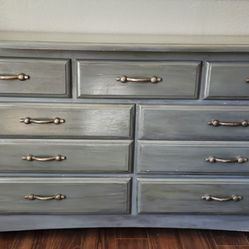 Wood Dresser 7 drawers