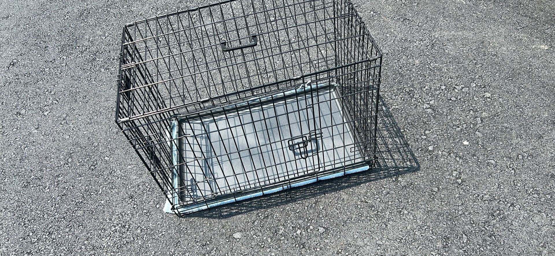19x30x21”h Like New Dog Cage