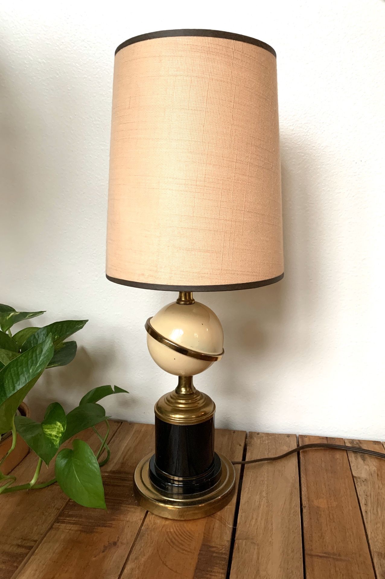 • vintage Art deco lamp retro antique •